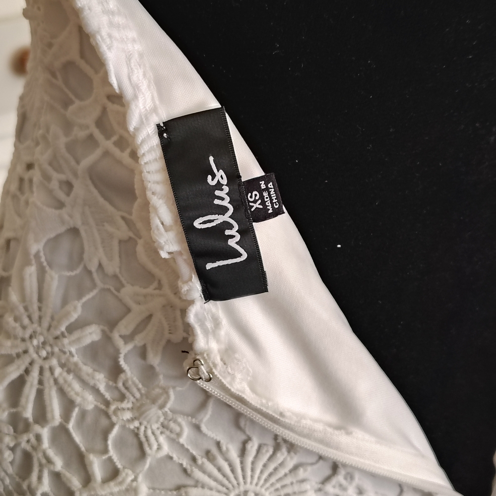 Lulus White Floral Lace Mini Dress Size XS – Like New - Picture 9 of 15